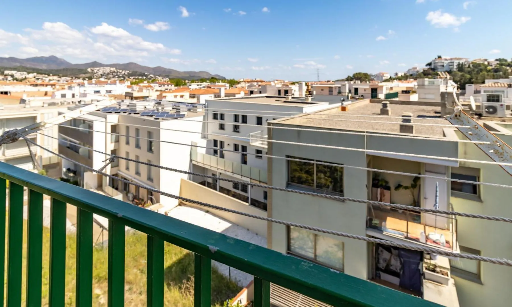 Port De Llanca 441 Atico Con Balconアパートメント アパート